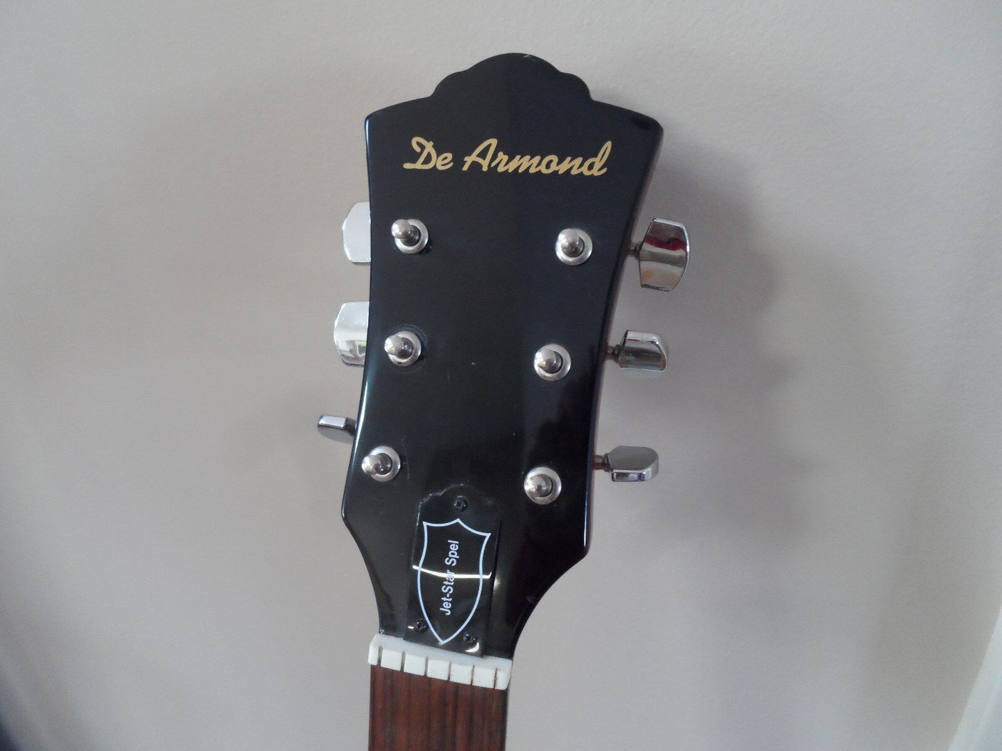 Dearmond Jet Star Spl Bo Diddly style guitar