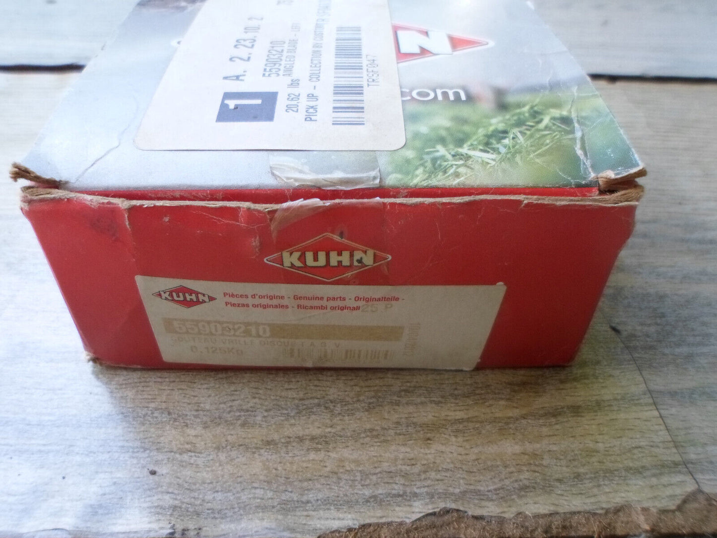 Kuhn Heavy-Duty Left Angled Blade Part # 56451200 Box of 14